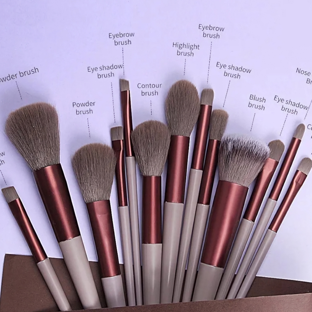 13 Piece New Professional Makeup Brushes, Cinnamon Brown